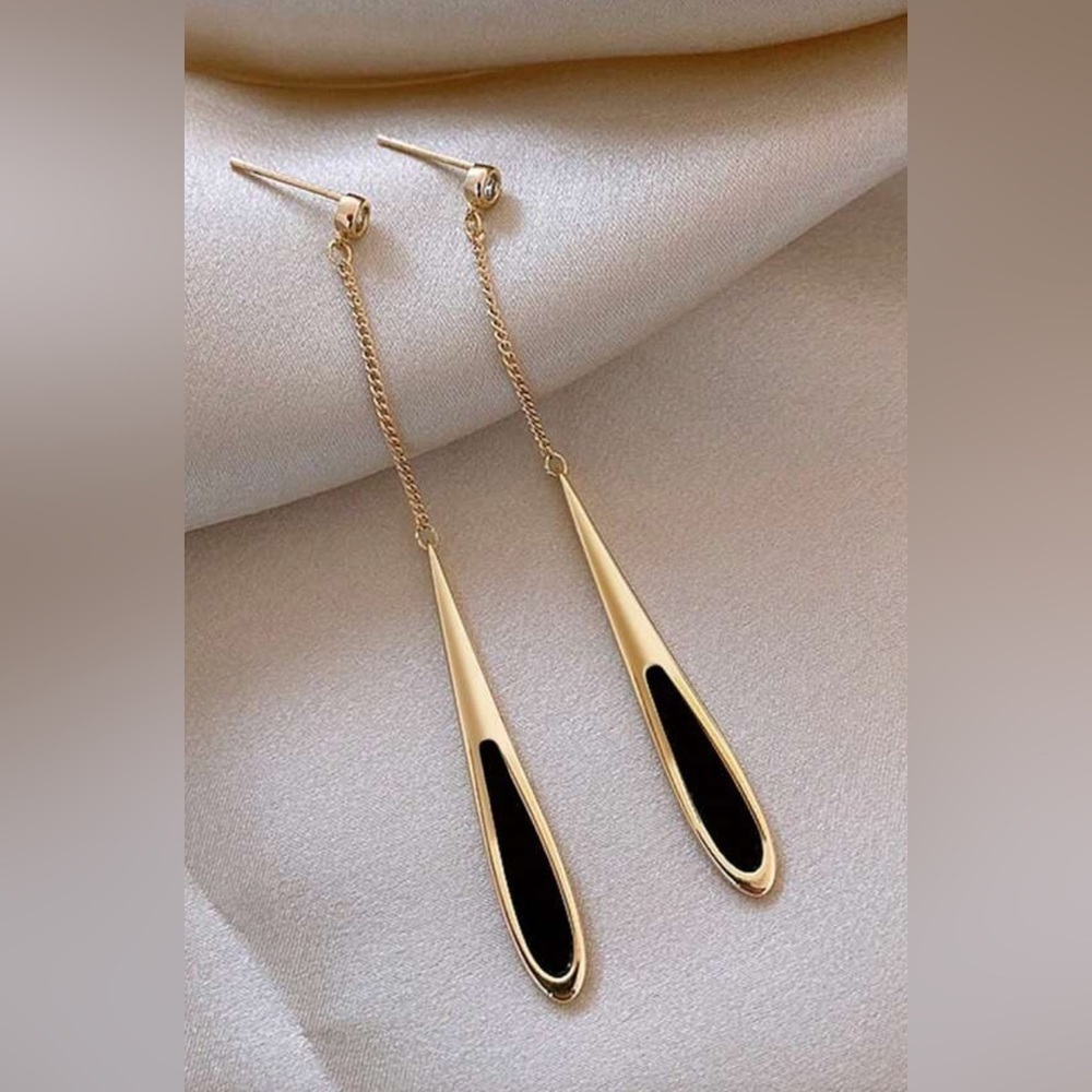 European & American Style Black Tear Drop Earrings – Elegant Luxury Jewelry